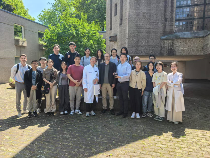 科隆大学pg游戏电子模拟器访问照片